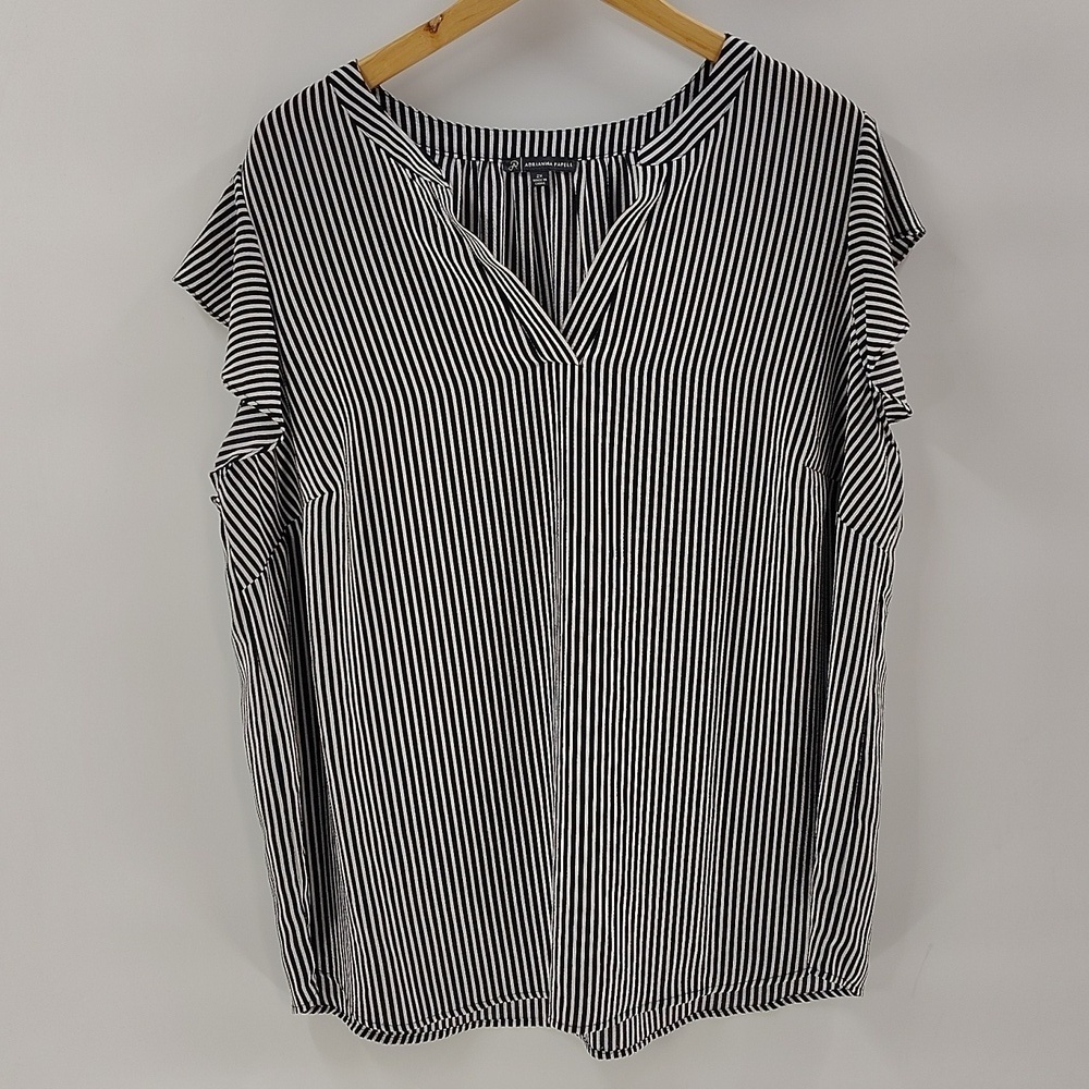 Adrianna Papell Blouse Size 2X Black White Stripe
